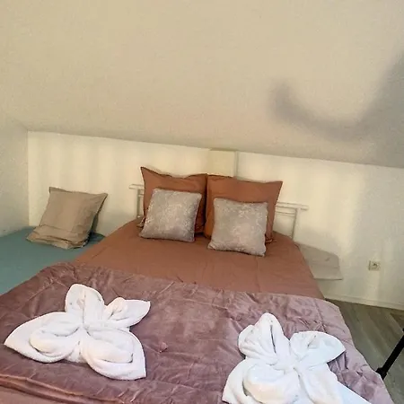 Disneyland En Famille, Confort Avec Jardin Appartement